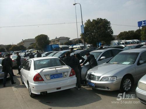 多重原HB火博体育因共同作用 为何上海二手车市场泛滥成灾