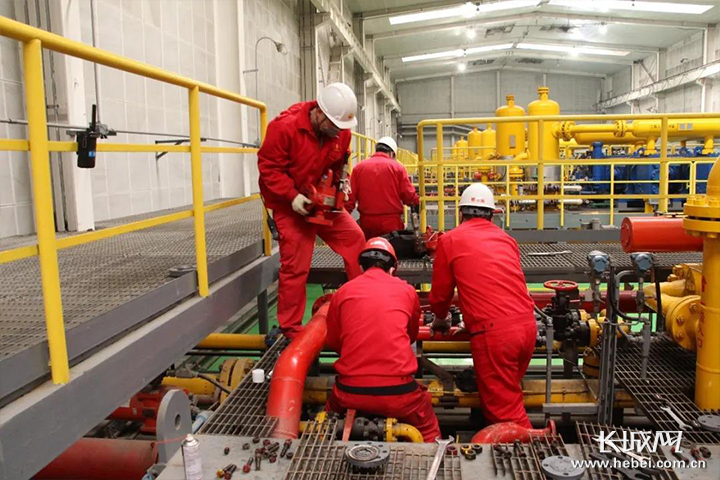洛克石油 中国 公司_maxsun脉鲜卡式气 中国生产公司_中国石油煤层气公司